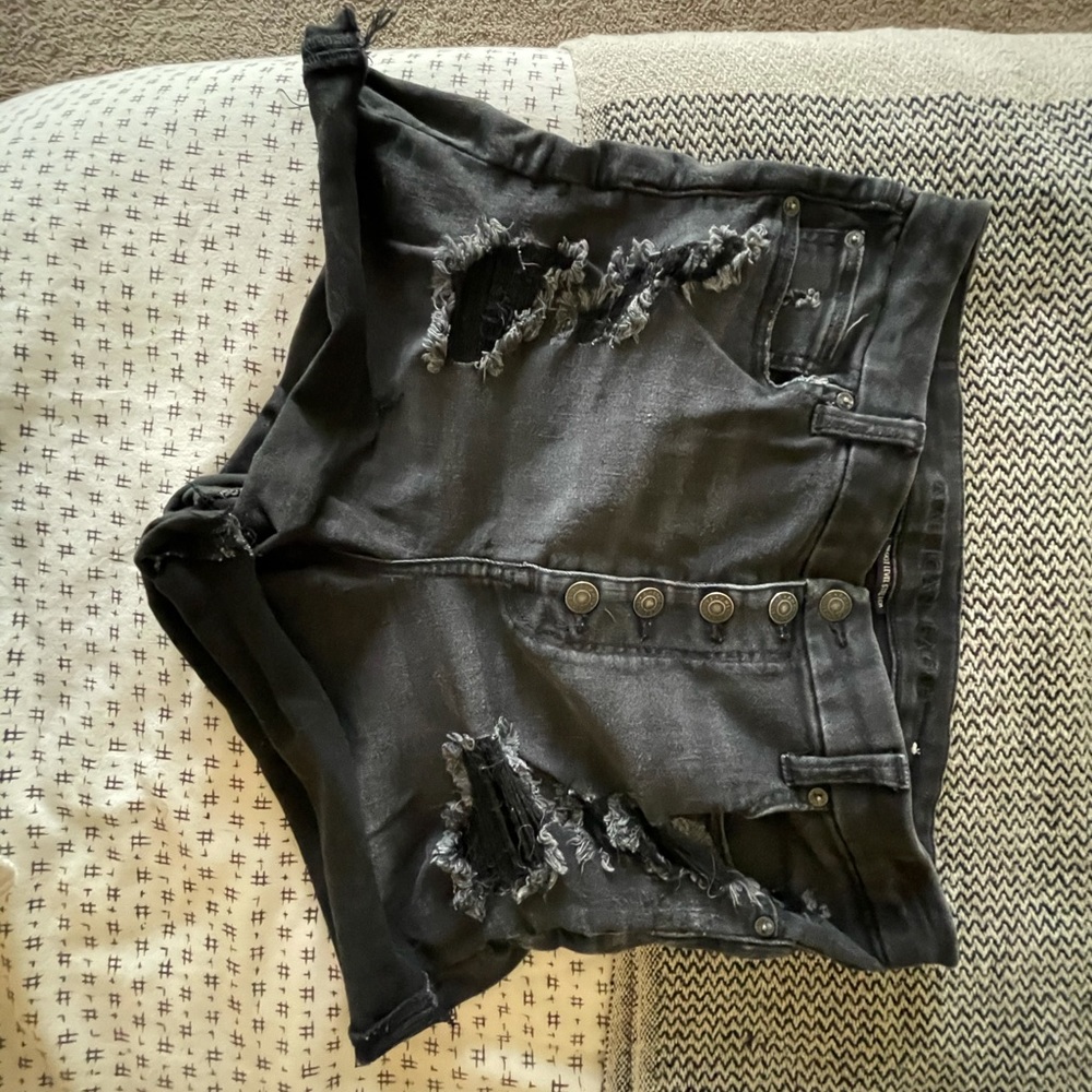 Curvy Super Hi Rise Black Shorts